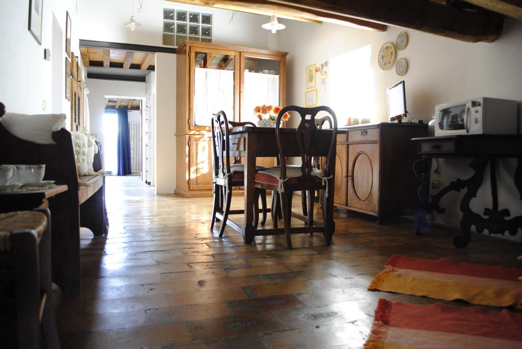 Palazzo San Florido Bed & Breakfast Citta di Castello Room photo